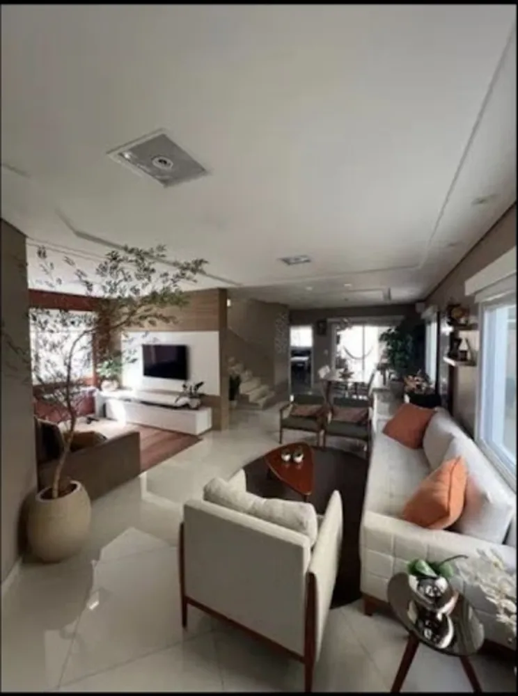 Casa, 4 quartos, 250 m² - Foto 1