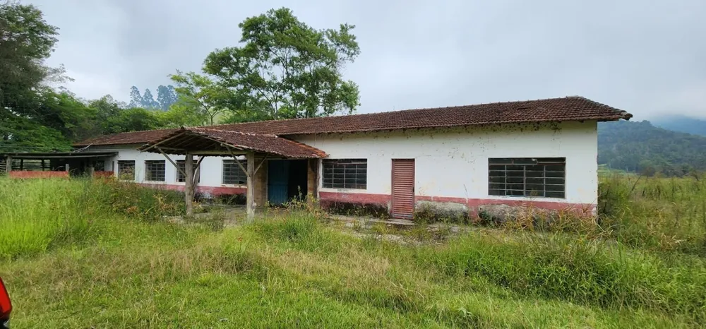 Sítio, 2 quartos, 150 m² - Foto 2