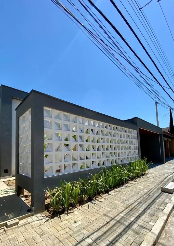 Casa, 3 quartos, 220 m² - Foto 1