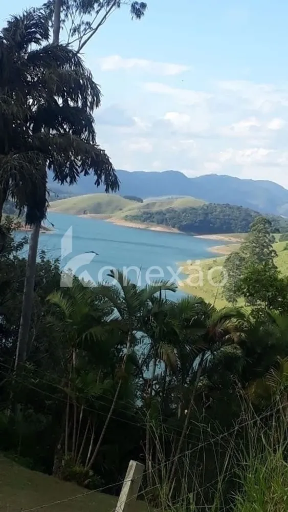 Chácara, 3 quartos, 200 m² - Foto 1