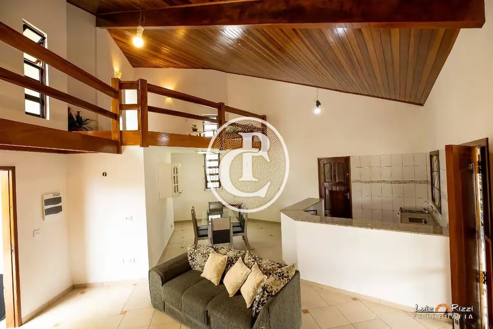 Casa, 5 quartos, 203 m² - Foto 3