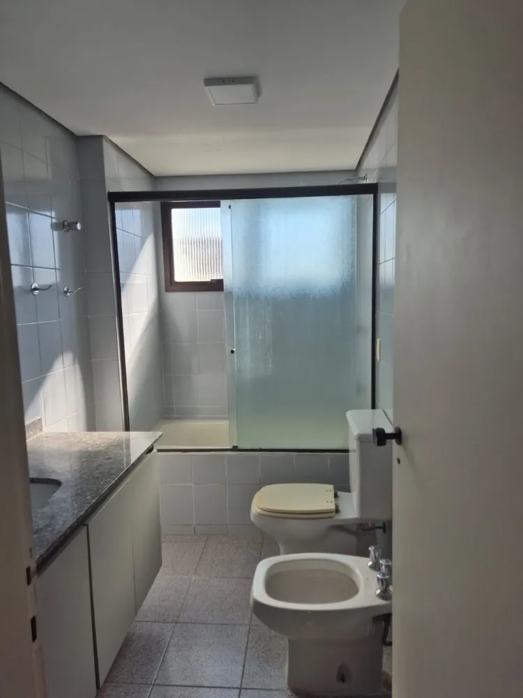 Apartamento, 4 quartos, 195 m² - Foto 2