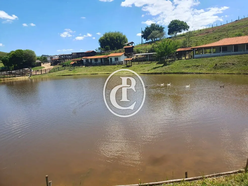 Sítio, 2 quartos, 34 m² - Foto 1