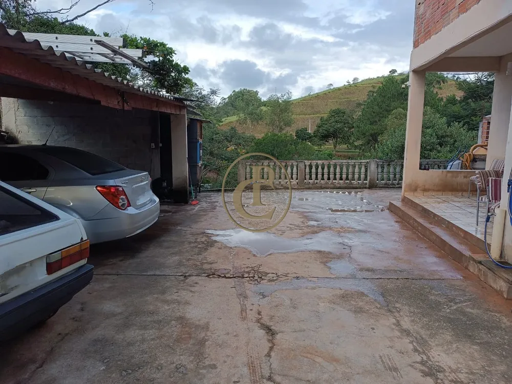 Chácara, 3 quartos, 1050 m² - Foto 2