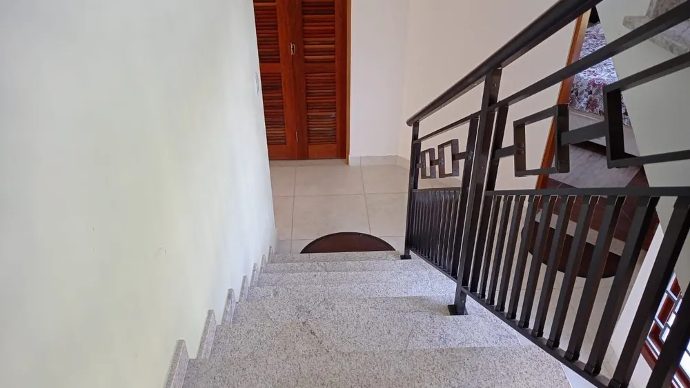 Casa, 5 quartos, 347 m² - Foto 1