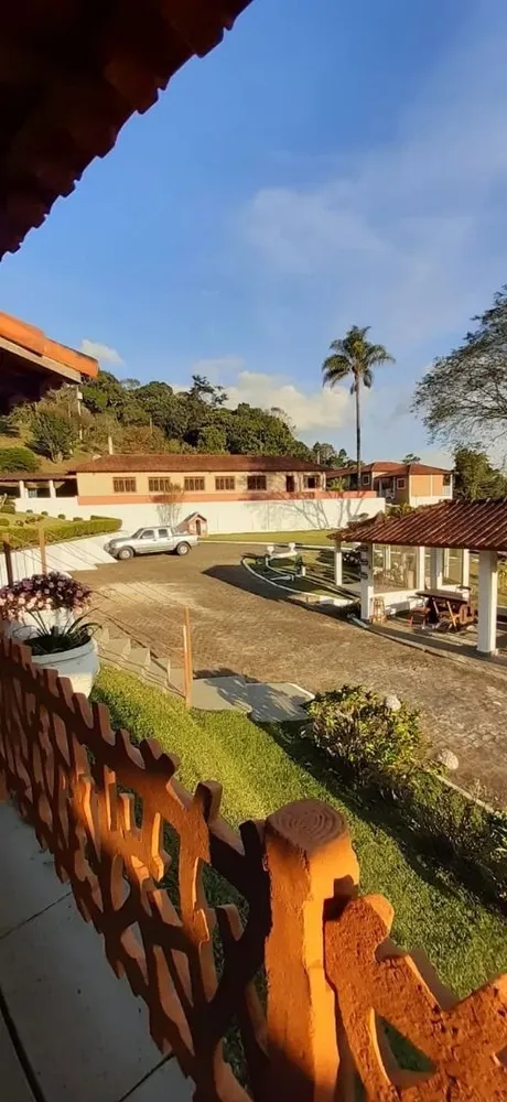 Sítio, 10 quartos, 1500 m² - Foto 1