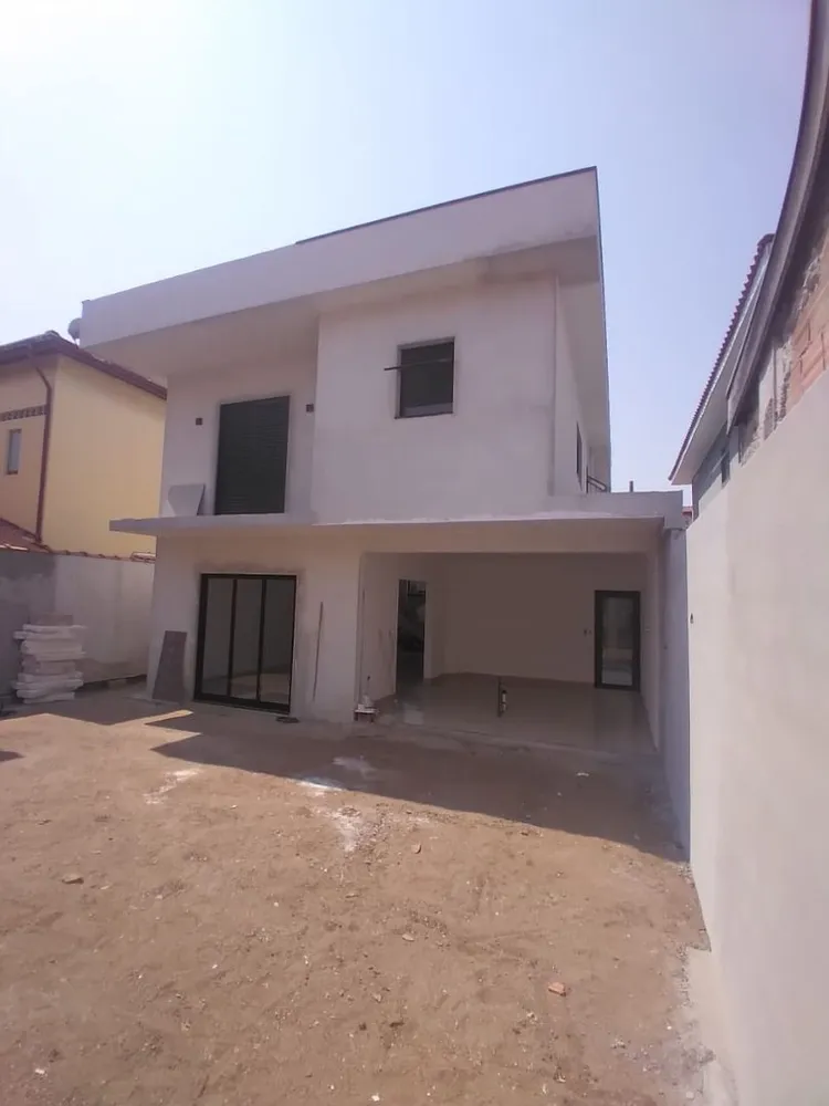 Sobrado, 3 quartos, 212 m² - Foto 2