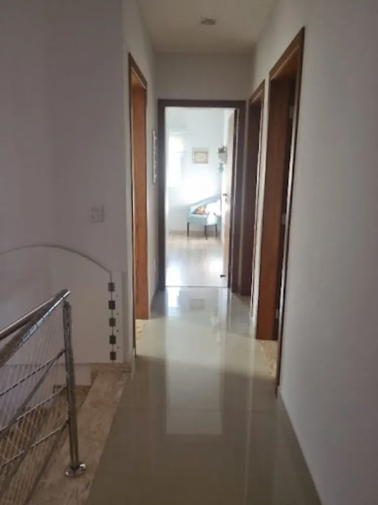 Casa, 4 quartos, 253 m² - Foto 1