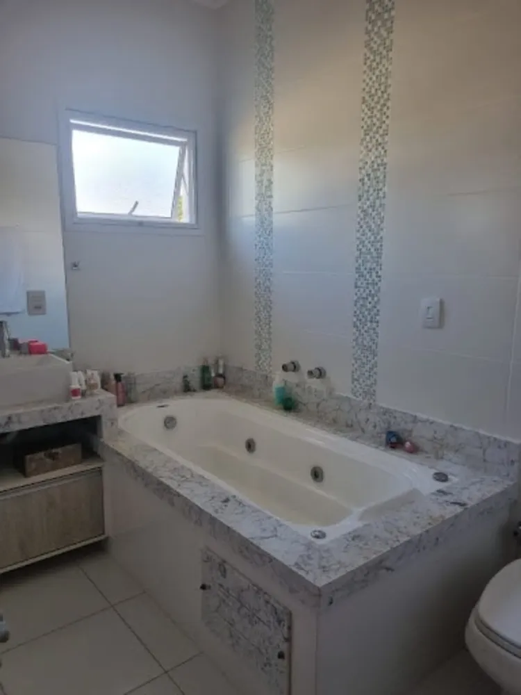 Casa, 4 quartos, 253 m² - Foto 2