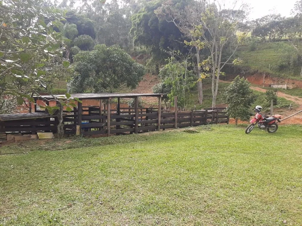 Sítio, 2 quartos, 100 m² - Foto 2