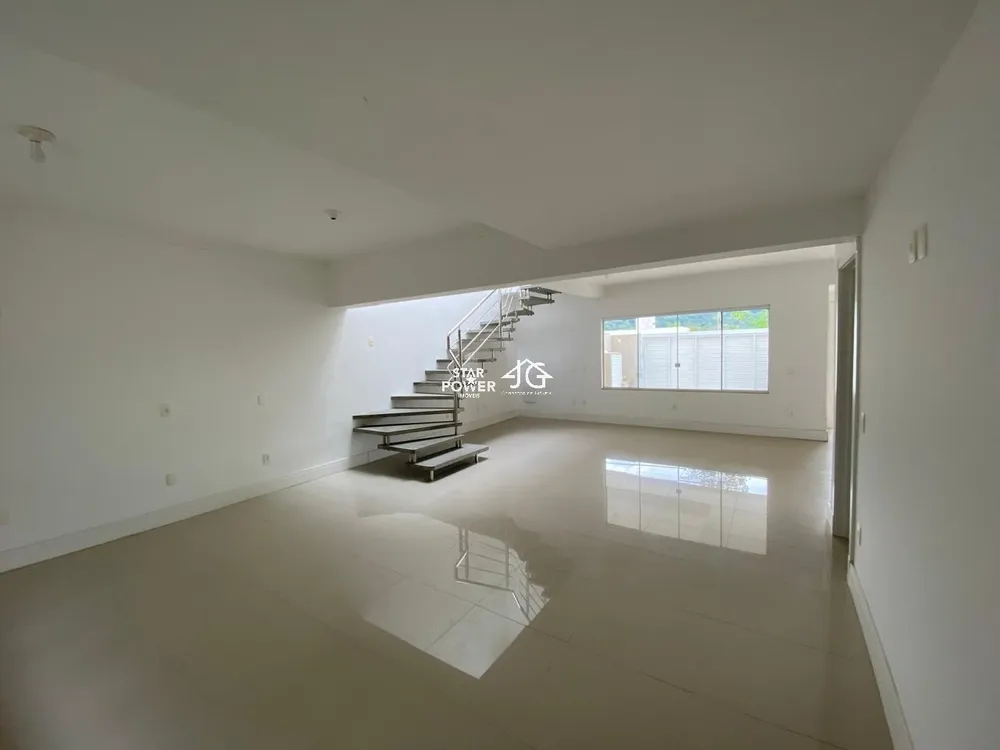 Casa, 3 quartos, 176 m² - Foto 4