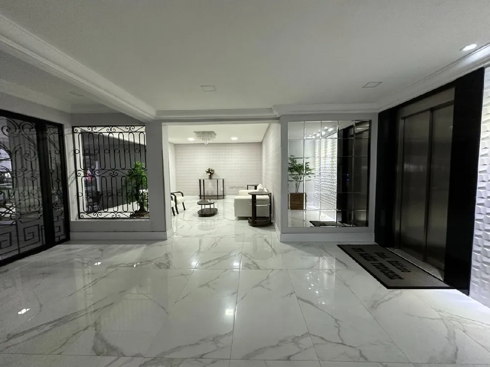 Apartamento, 3 quartos, 227 m² - Foto 2