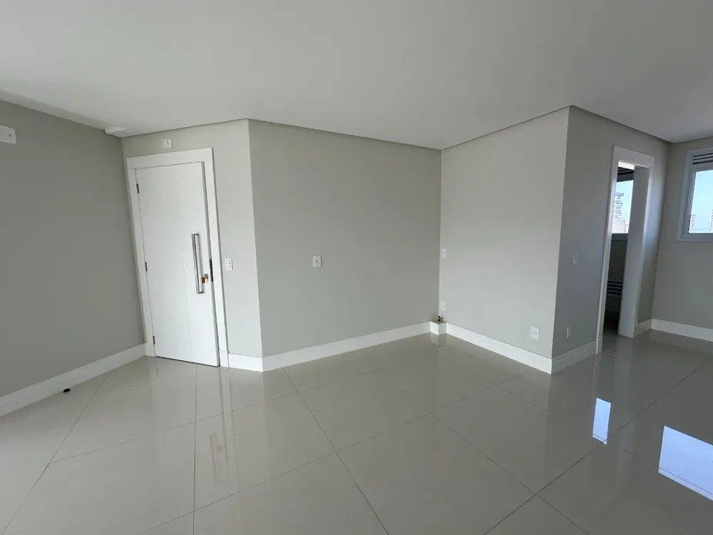 Apartamento, 4 quartos, 129 m² - Foto 2