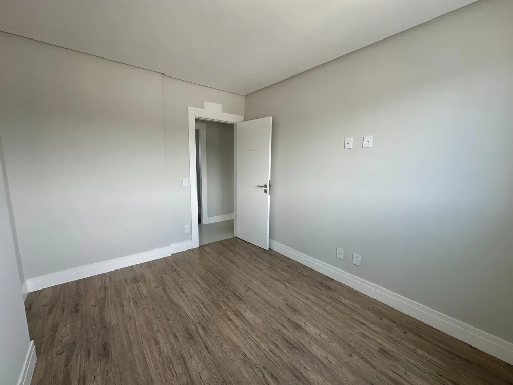 Apartamento, 4 quartos, 129 m² - Foto 2