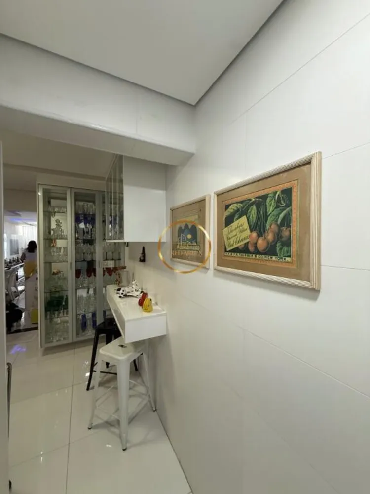 Apartamento, 3 quartos, 163 m² - Foto 2