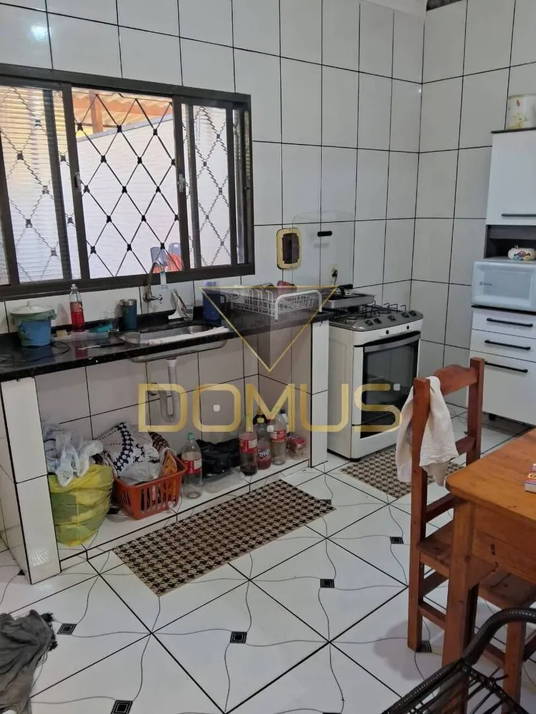 Casa, 5 quartos, 170 m² - Foto 2