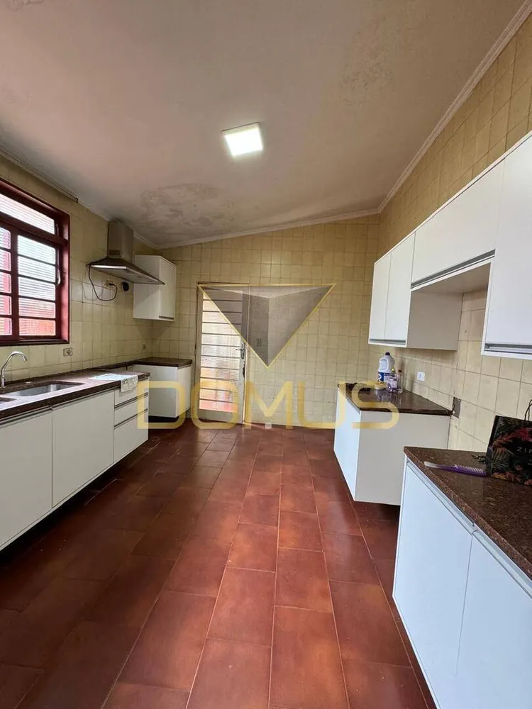 Casa, 3 quartos, 254 m² - Foto 2
