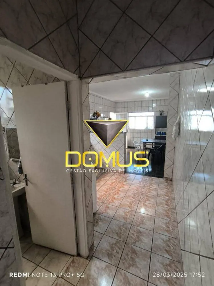 Casa, 3 quartos, 228 m² - Foto 1