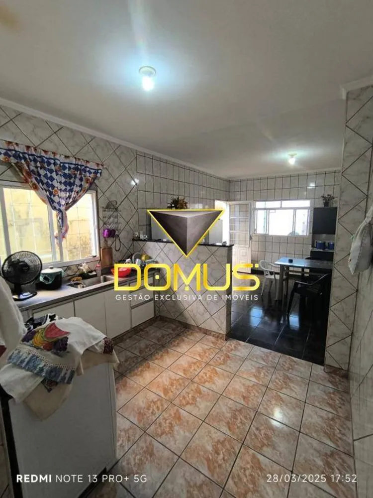 Casa, 3 quartos, 228 m² - Foto 3