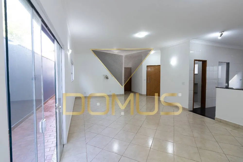 Casa, 3 quartos, 200 m² - Foto 2
