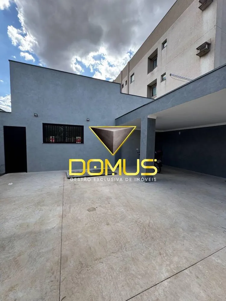 Casa, 3 quartos, 253 m² - Foto 1