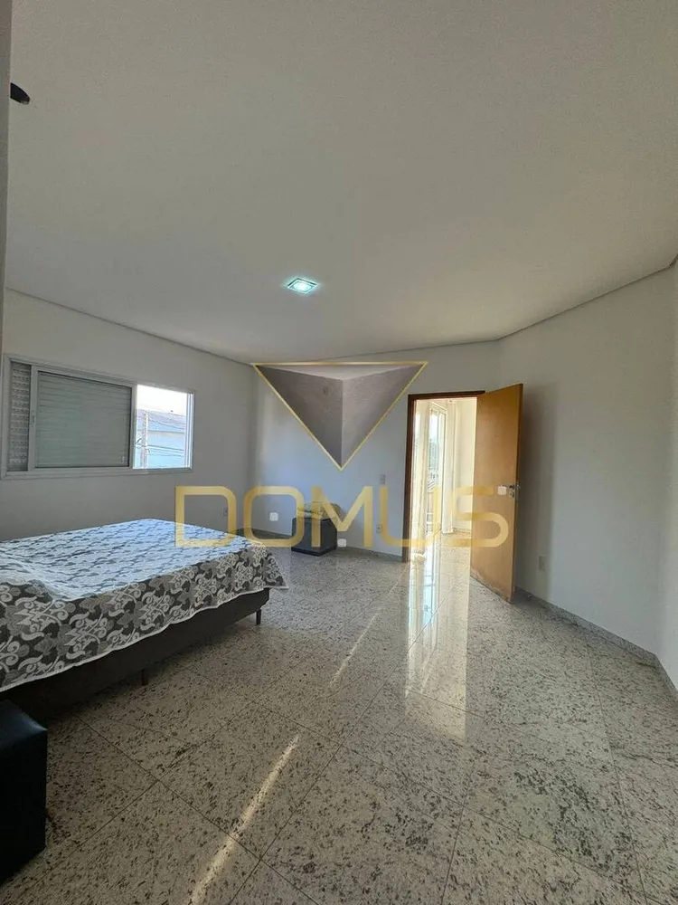 Sobrado, 3 quartos, 329 m² - Foto 15