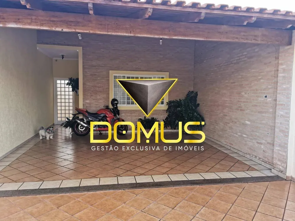 Casa, 3 quartos, 202 m² - Foto 1