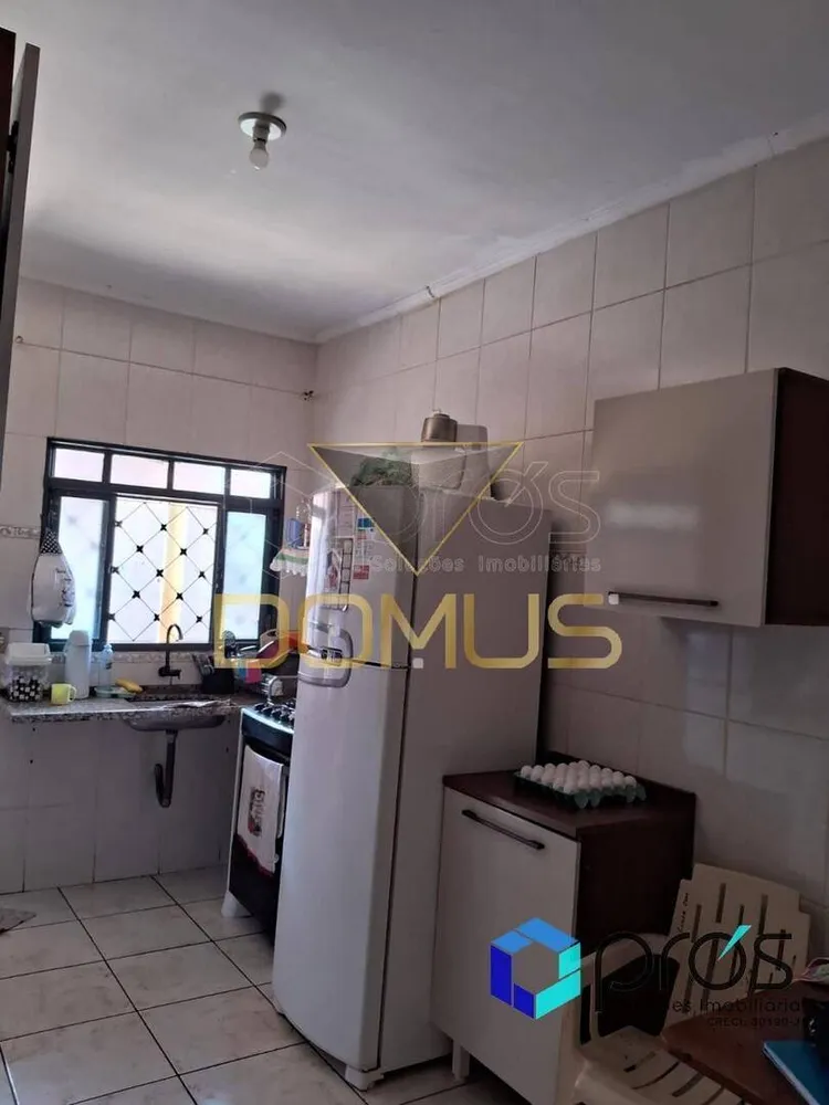 Casa, 2 quartos, 15000 m² - Foto 3