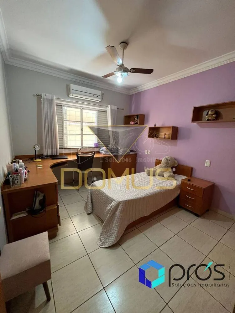 Casa, 3 quartos, 253 m² - Foto 6