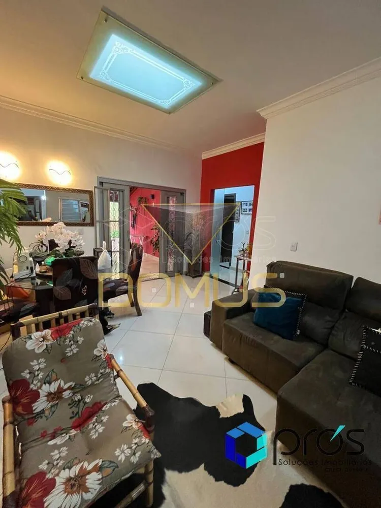 Casa, 3 quartos, 18000 m² - Foto 4