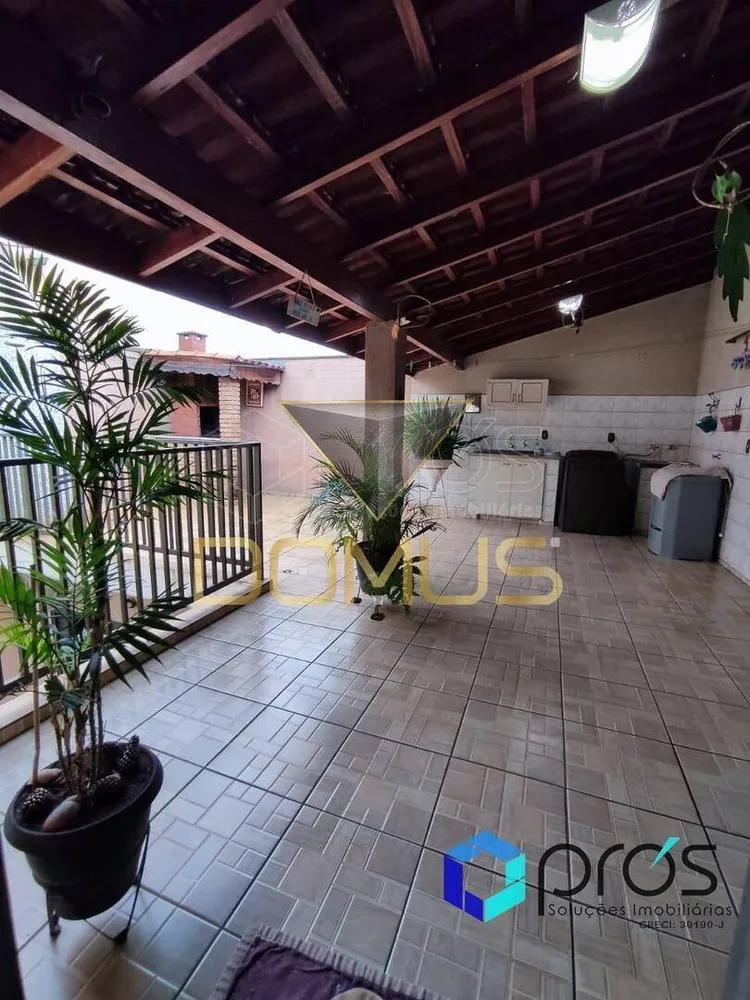 Sobrado, 4 quartos, 30355 m² - Foto 1