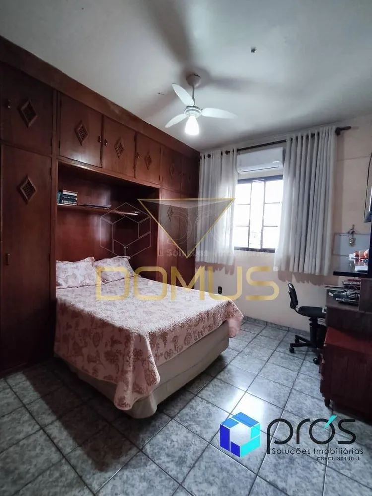 Sobrado, 4 quartos, 30355 m² - Foto 12