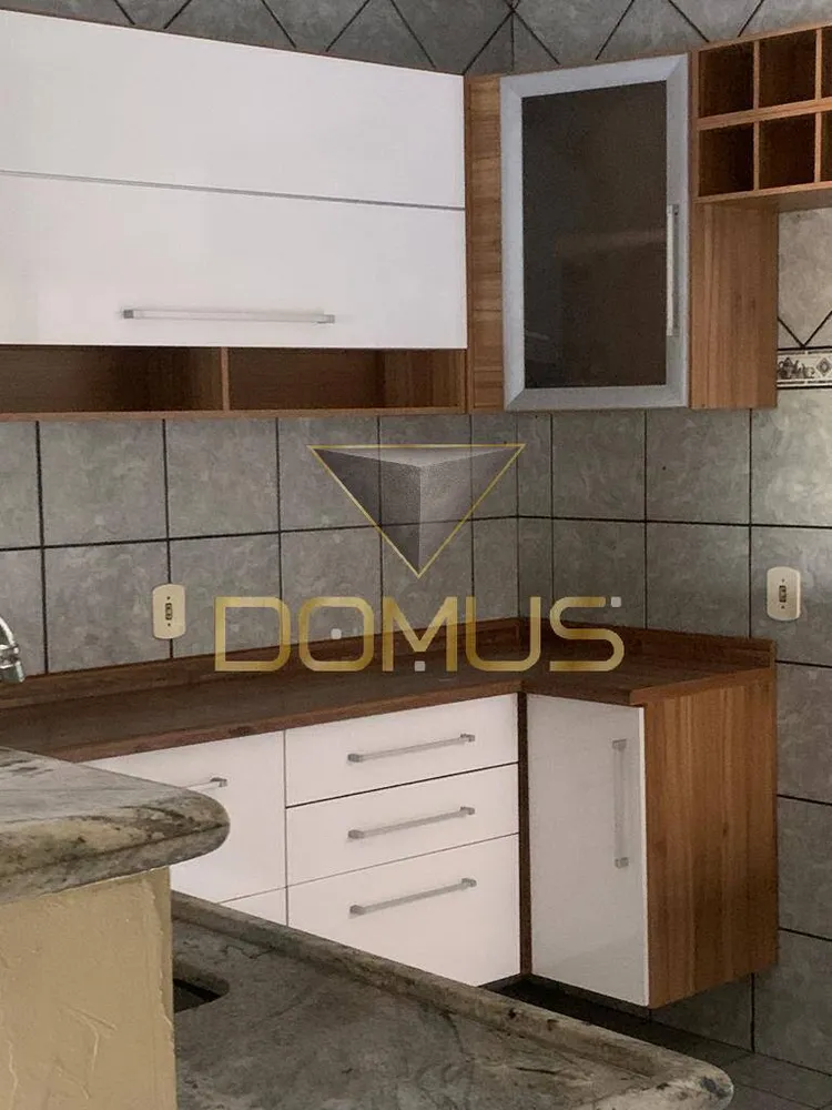 Casa, 2 quartos, 215 m² - Foto 1