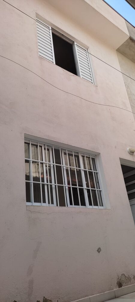 Sobrado à venda com 4 quartos, 179m² - Foto 1