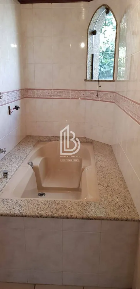 Casa, 4 quartos, 250 m² - Foto 1