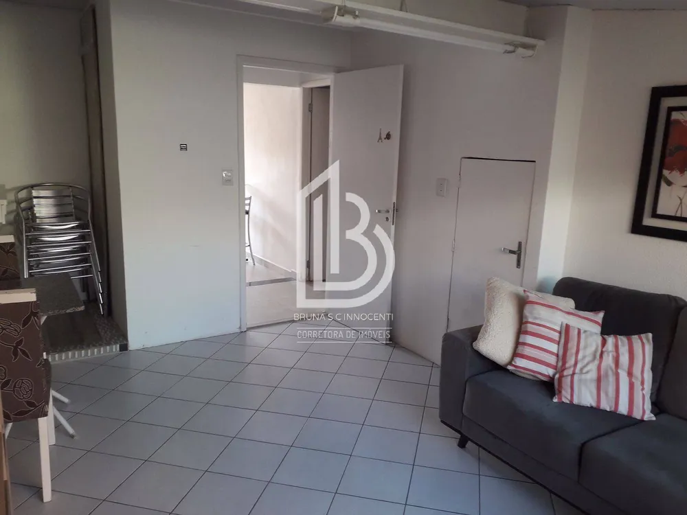 Casa, 3 quartos, 194 m² - Foto 1