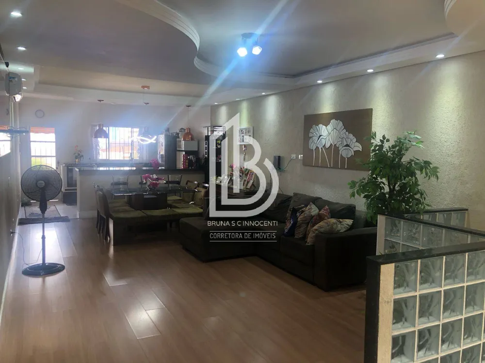 Casa, 3 quartos, 340 m² - Foto 1