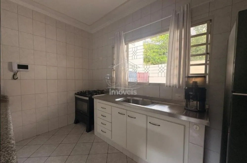 Casa, 3 quartos, 171 m² - Foto 2