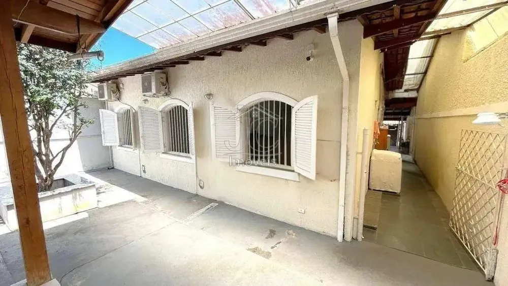 Casa, 4 quartos, 212 m² - Foto 1