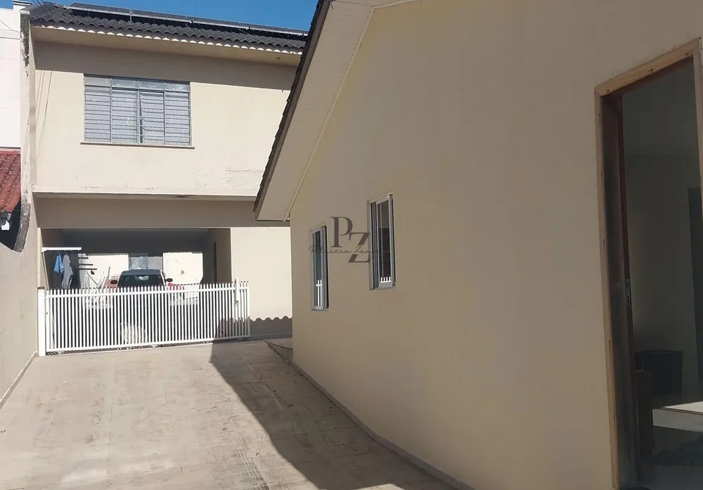 Casa, 4 quartos, 224 m² - Foto 1