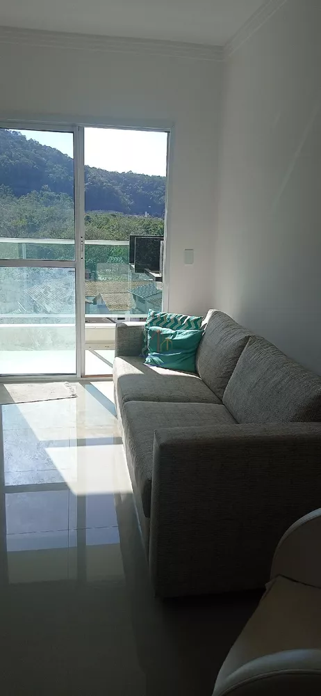 Apartamento à venda com 2 quartos, 70m² - Foto 4