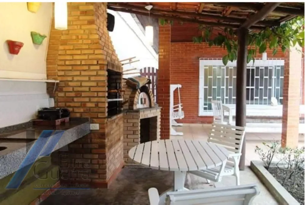 Casa, 3 quartos, 210 m² - Foto 2