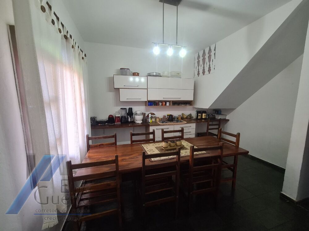 Casa à venda com 4 quartos, 300m² - Foto 5