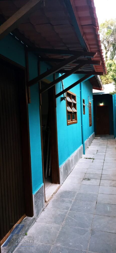 Casa à venda com 2 quartos, 80m² - Foto 2