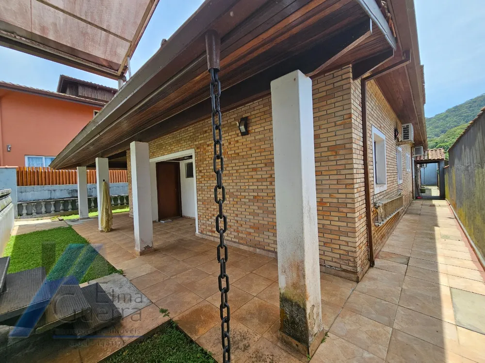 Casa, 6 quartos, 190 m² - Foto 3