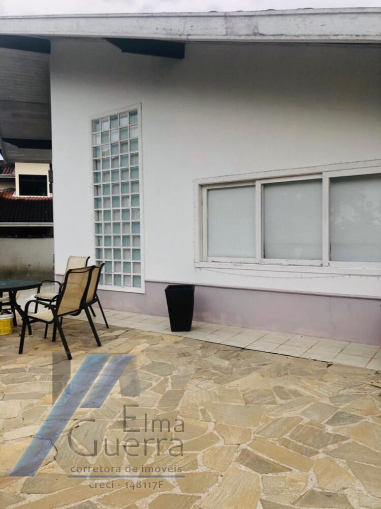 Casa, 4 quartos, 220 m² - Foto 2