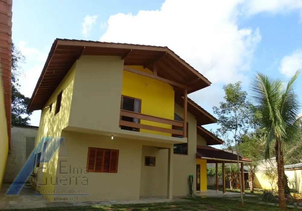 Casa, 3 quartos, 220 m² - Foto 1