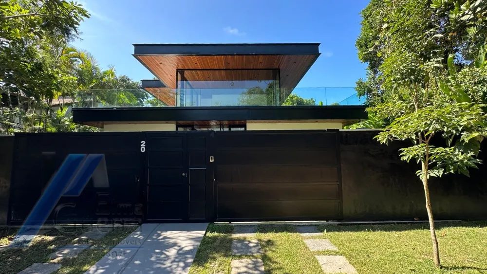 Casa, 3 quartos, 300 m² - Foto 1