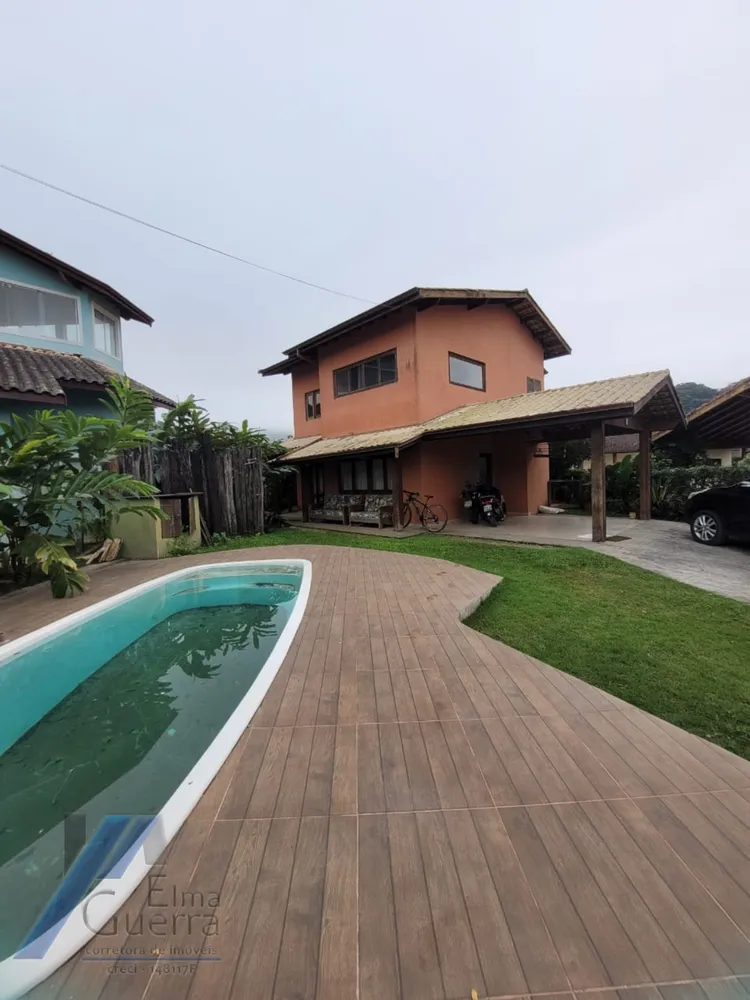 Casa, 5 quartos, 250 m² - Foto 1