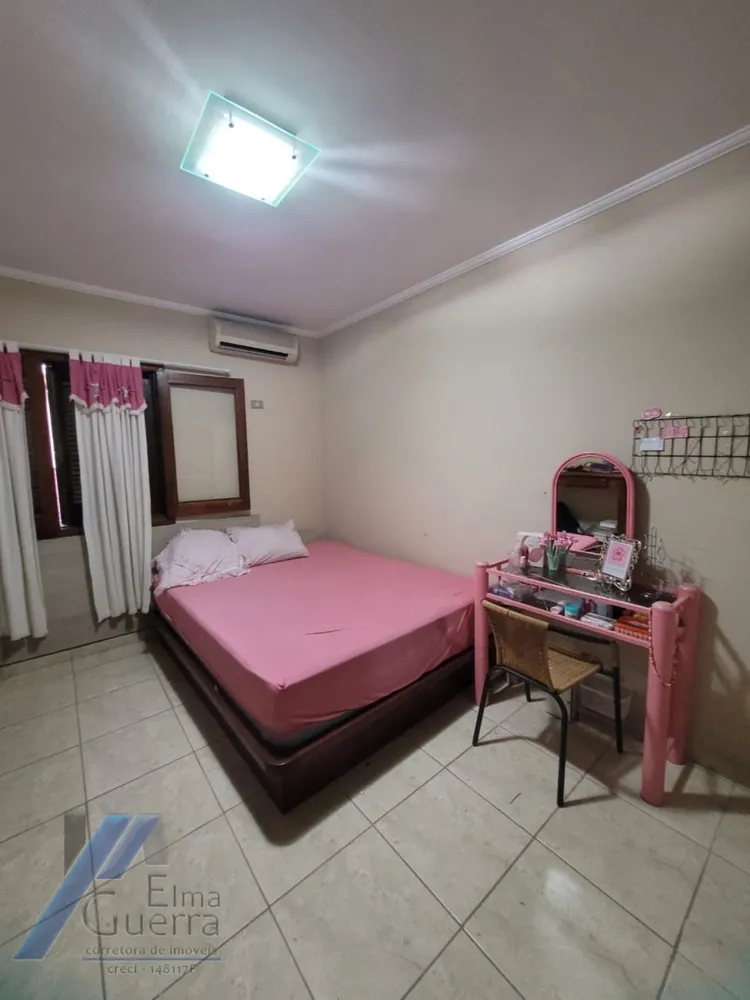 Casa, 5 quartos, 250 m² - Foto 12